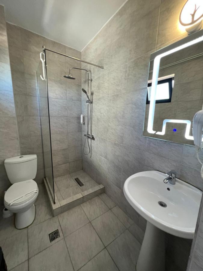 Hotel Miniom Констанца Екстериор снимка